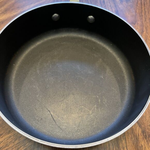 All-Clad Stainless Steel Fry Sauté Pan  Skillet 8" Wide Non Stick READ - Picture 2 of 11